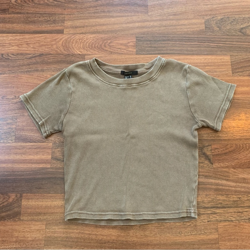 Forever 21 Brown Ribbed Y2K Crop Top Women’s Sz M Short Sleeved Boho Casual